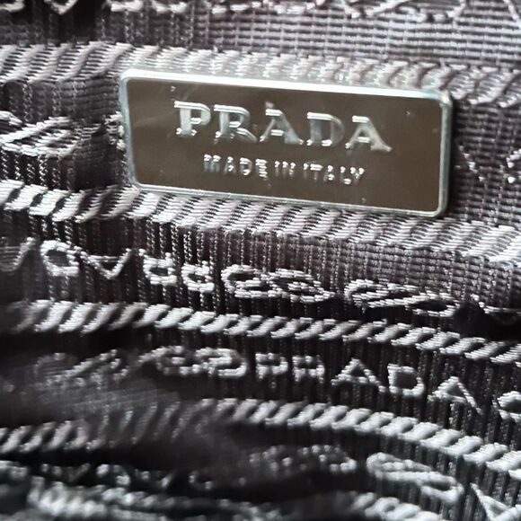 Prada Enameled Metal Triangle Shoulder Bag Vintage - Picture 2 of 15